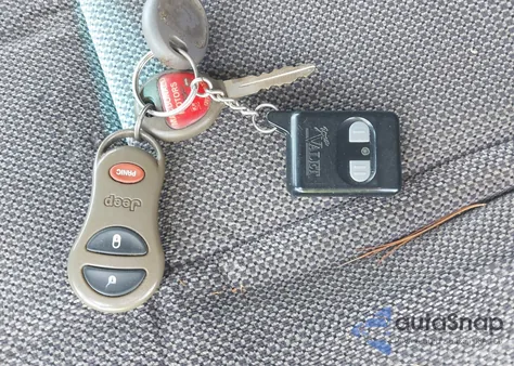 2001 Jeep Grand Cherokee Laredo from USA, damaged, VIN 1J4GW48S11C720055